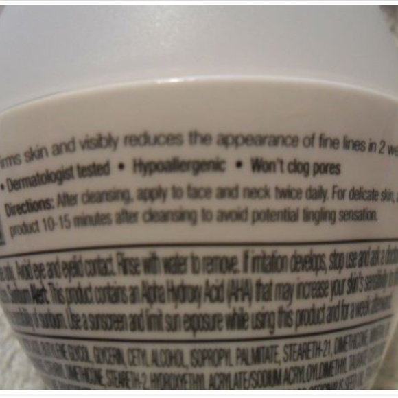 2 PONDS Rejuveness Anti Wrinkle Line Reducer Cream - Picture 4 of 8